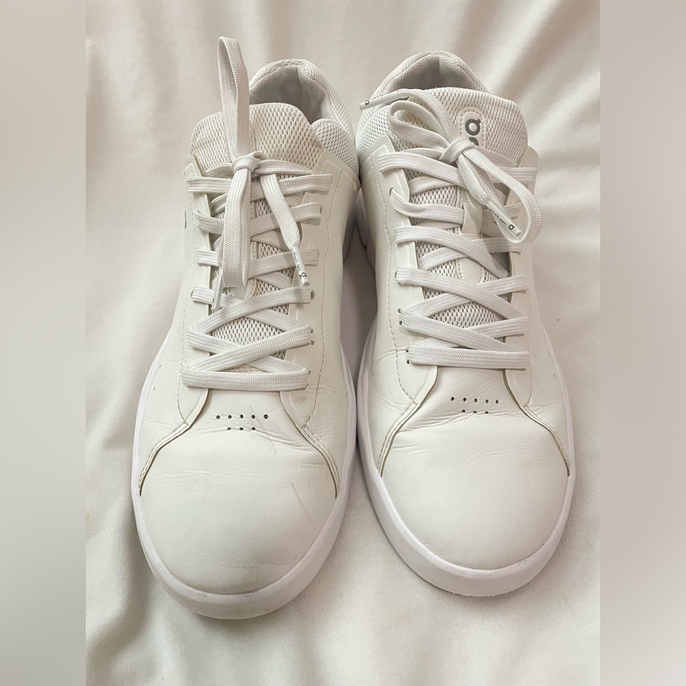 9E. Men’s 11.5 On Cloud The Roger Centre Court Sneaker, tennis shoes